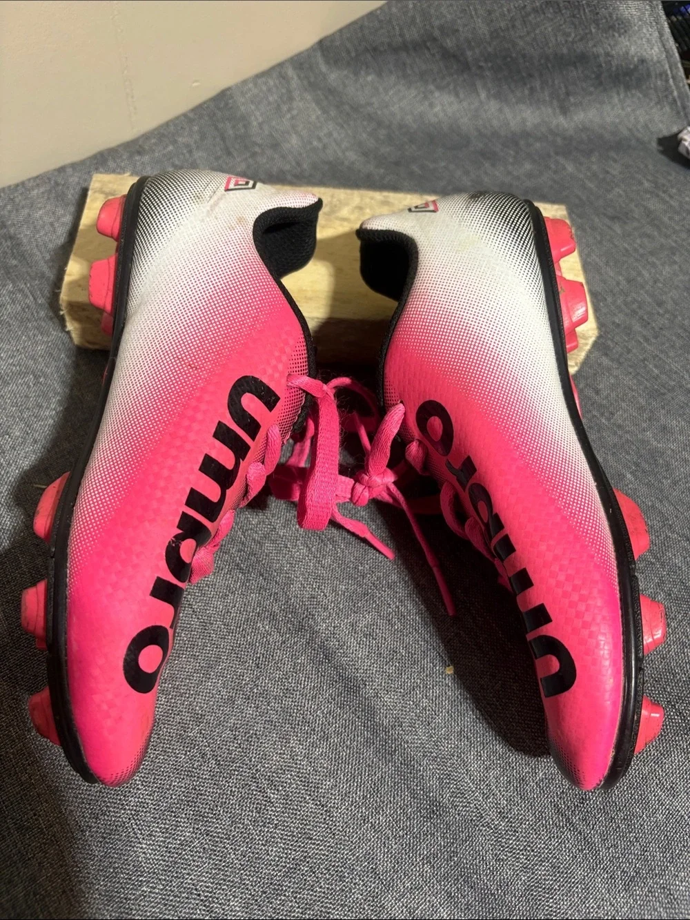 Umbro Soccer Cleats Pink Black Kids Size 1